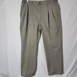 Haggar Generations Mens Pants Sz 36X32 Pleated Front Khaki Classic Fit Beige
